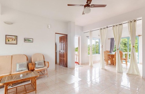 Chicolna Apartment | Edelweiss Apartments Near Beach and Airport