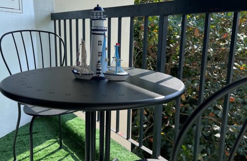 Batu Ferringhi Apartment | EE's Beach House - Homestay 3 min walk to beach