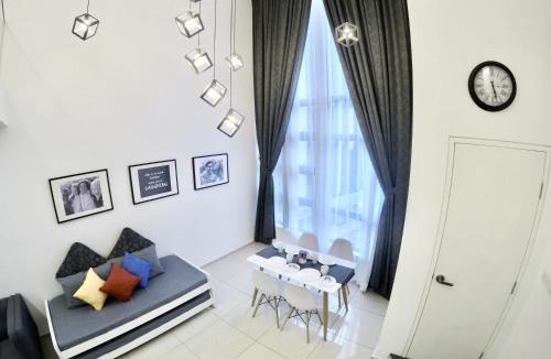 Taman Mutiara Apartment | Ekocheras Suites 1-5 Pax, Malls & MRT - 0903