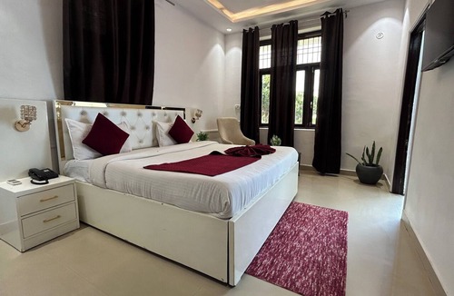 Mathura Resort | Elegance Resort