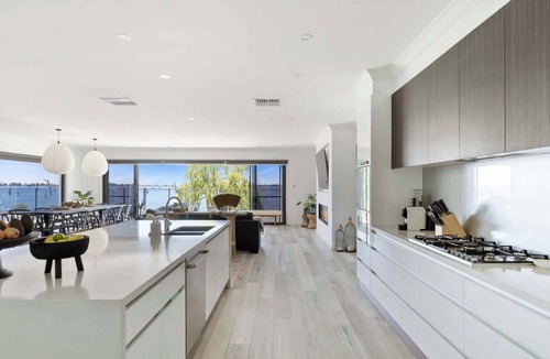 Yarrawonga House | Elements on Waters Edge - Spring Offer