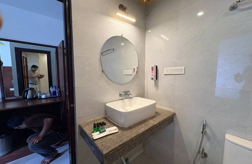 Tapovan Hotel | Elevate Your Escape: Where Modern Luxury Meets Himalayan Soul.