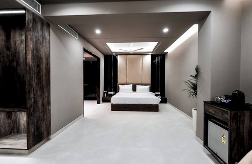Agra Hotel | Elinor Hotel