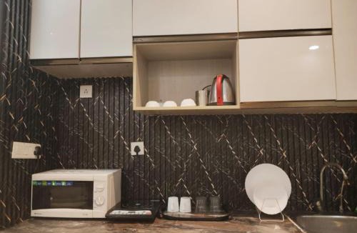 Noida Bed & Breakfast | Elite Comfort Studio