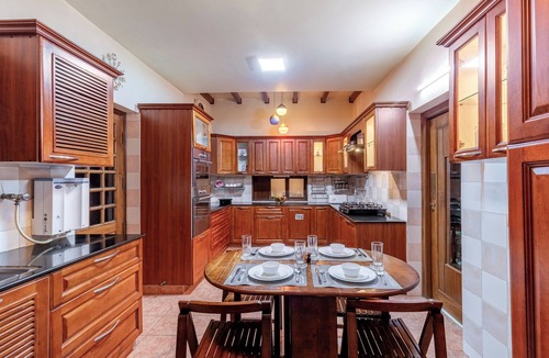 Nainital Villa | ELIVAAS 3 BHK with lounge The Meadow