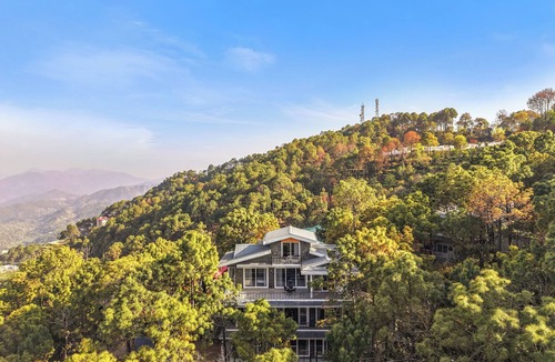Kasauli Villa | ELIVAAS 4 BHK Kavya Villa With Lounge