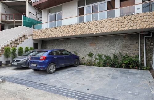 Bhimtal Villa | ELIVAAS Antarmann Casa Zenith 6 BHK
