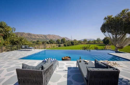 Udaipur District Villa | ELIVAAS Cows & Cuddles 4 BHK
