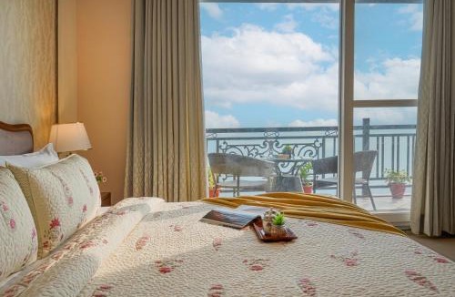 Kasauli Hotel | ELIVAAS Konifer Hillside Retreat