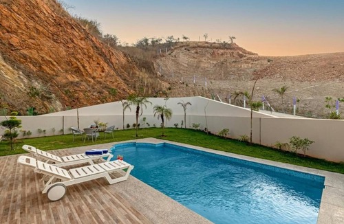 Udaipur District Villa | ELIVAAS Luxe Shourya Eden 3 BHK villa
