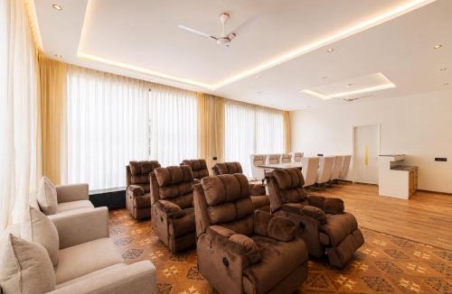 Gurugram Villa | ELIVAAS privé ASK Farms Pet-friendly Bespoke Villa with Private Pool, Cinema Room & Alfresco Pizza Station