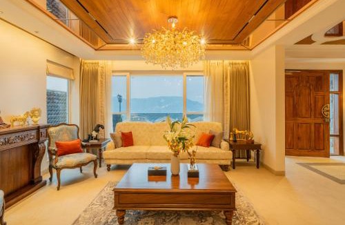 Kasauli Villa | ELIVAAS privé The Royce Rose 4 BHK Hilltop Villa With Jacuzzi, Private Pool & Hill Views