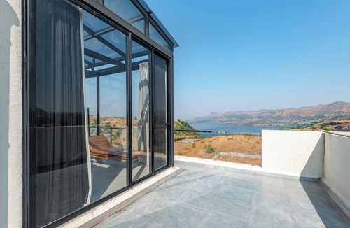 Igatpuri Villa | ELIVAAS White House 7BHK Villa