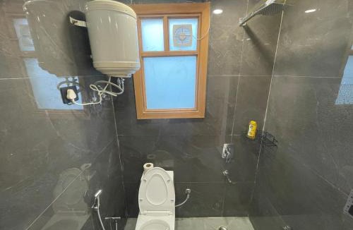 Sainik Farm Apartment | Elysium