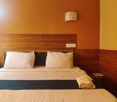 Maradu Hotel | EMPIRE THE GRANDE SUITEs