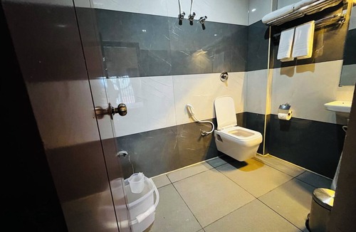 Devanahalli Hotel | EMPORIA COMFORTS