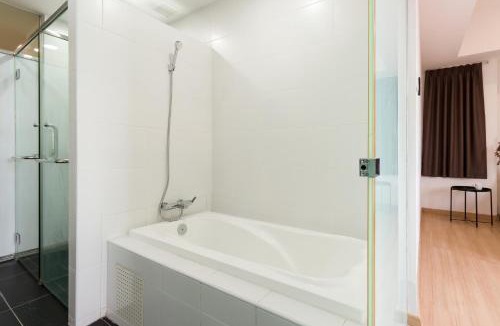 The Strand Apartment | Encorp Strand Residences by Airhost