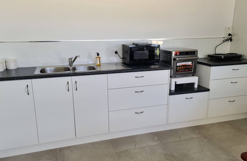 Tongala Apartment | ENGEDI - Self Contained Suite