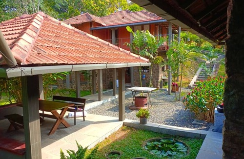 Udumbanchola Cottage | Entire Property:1BHK Cottage with Attic,Kitchen & Sunset View Deck |Near Munnar