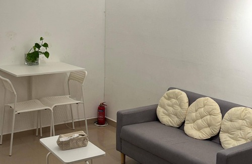 George Town Apartment | Entire unit 2-bedroom apartment town area with AC, WiFi