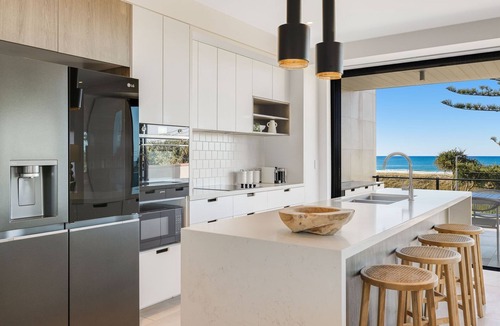 Bilinga Apartment | Escape 202 - Beachfront Luxury in Bilinga - Linen Provided - Min. 3 Night Stays