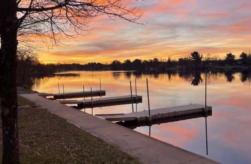 Tomahawk Cabin | Every Room with a Beautiful View of The Wisconsin River *