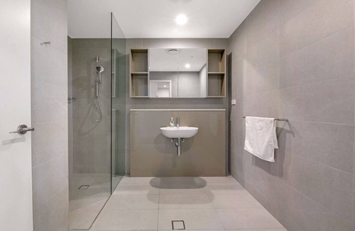Macquarie Park Apartment | Executive Family Suite in Heart of Macquarie Park