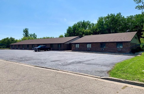 Cass City Hotel | Executive Inn