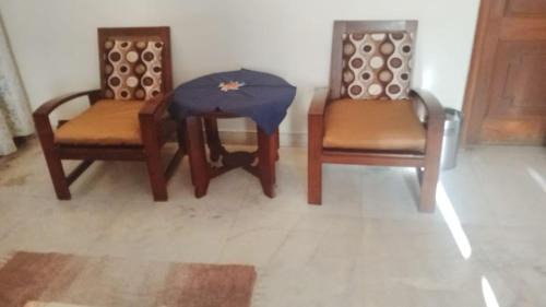 DLF Phase 3 Bed & Breakfast | Experience Indian Hospitality - DLF Ph 3 Cyber Hub