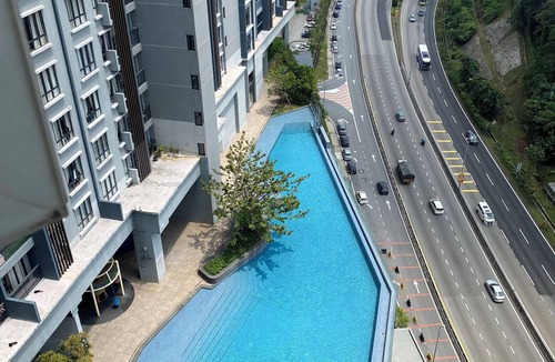 Bandar Tun Razak Apartment | Experience Modern Living in Sungai Besi's Premier High-Rise – Central Residence!