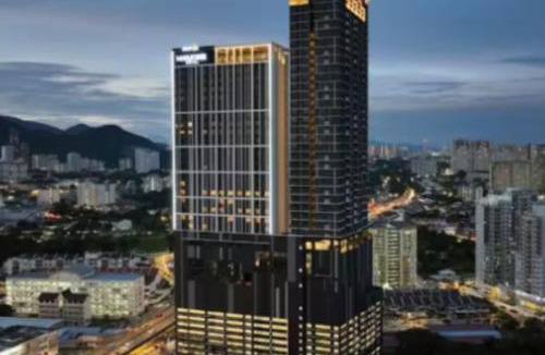Kampung Sungai Nibong Apartment | Explore Penang Stay Style w Sky pool Sea airport 9pax
