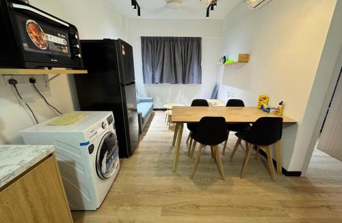 Kota Kinabalu Apartment | F and M Homestay