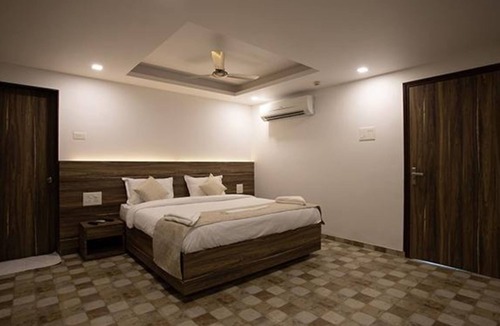 Kudal Hotel | Fabescape Villa De Orange