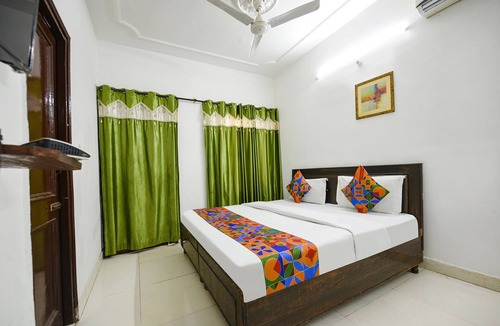 Sector 45 Hotel | Fabexpress Diamond Sector 45