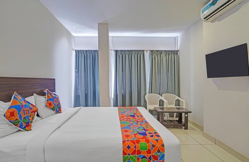 Yeshwanthpur Hotel | Fabexpress Urban Inn