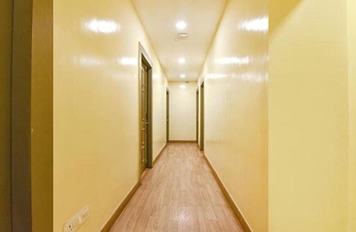 Kolkata Hotel | FabHotel Aarya
