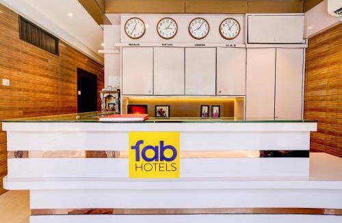 Chembur East Hotel | FabHotel Abrol Suites