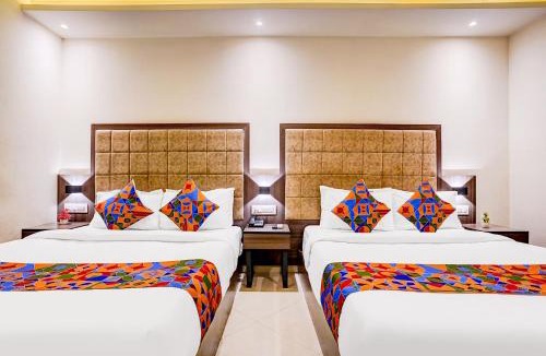 Chembur East Hotel | FabHotel Abrol Suites