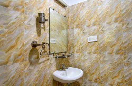 Dumdum Hotel | Fabhotel Adri Hotels