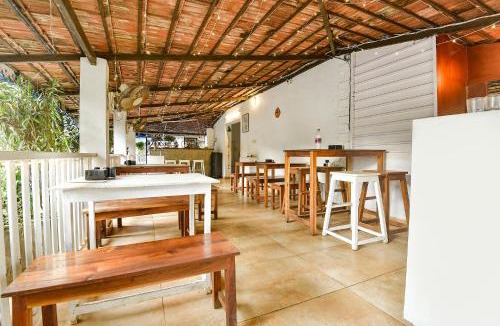 Nagoa Hotel | FabHotel After Shore, 500 Mtrs from Tito's Lane
