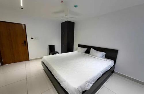Hanmakonda Hotel | FabHotel Aishwarya Inn Hanamkonda