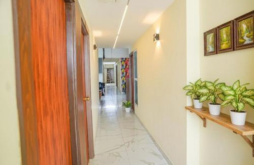 Chennai Hotel | FabHotel Aishwarya Inn