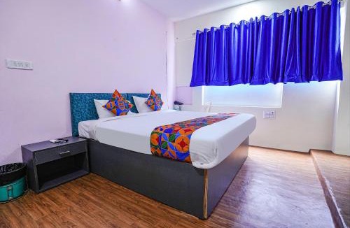 Chennai Hotel | FabHotel Aishwarya Inn