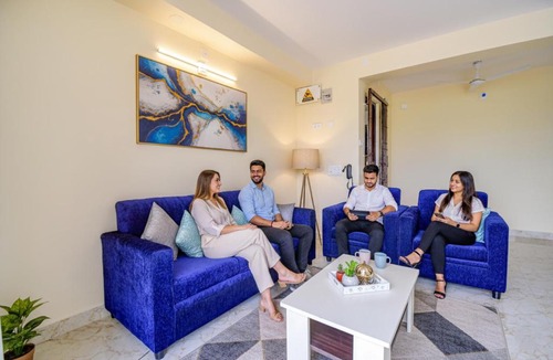 New Town Hotel | FabHotel Anchorage Inn - Nr Axis Mall
