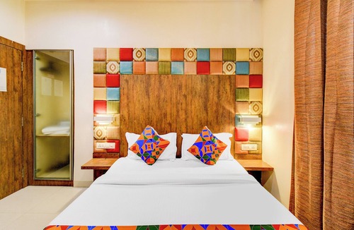 Nampally Hotel | Fabhotel Arastu Plaza