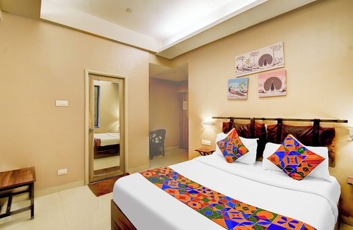 Nampally Hotel | Fabhotel Arastu Plaza
