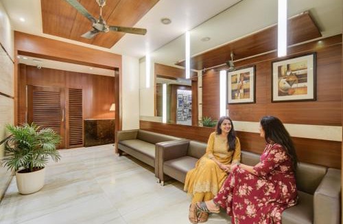 Nampally Hotel | FabHotel Arastu Plaza - Nr Nampally Railway Station