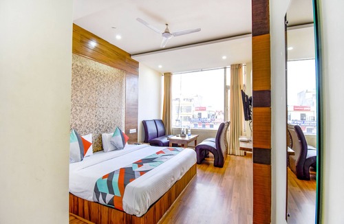 Zirakpur Hotel | FabHotel Black Diamond