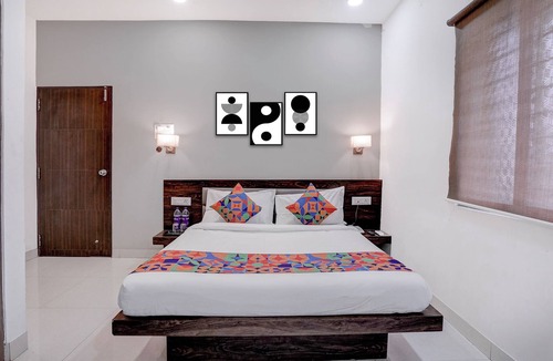 Ahmednagar Hotel | Fabhotel Blue Inn