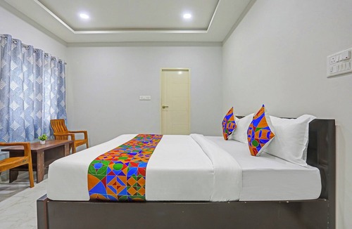 Bengaluru Hotel | FabHotel Bluemoon Residency - Near Whitefield Main Road